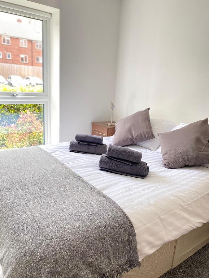 2 Double Beds Or 4 Singles, 2 Bathrooms, Free Parking, Smart Tv'S, Close To Gunwharf Quays, Beach & Historic Dockyard Портцмаус Экстерьер фото