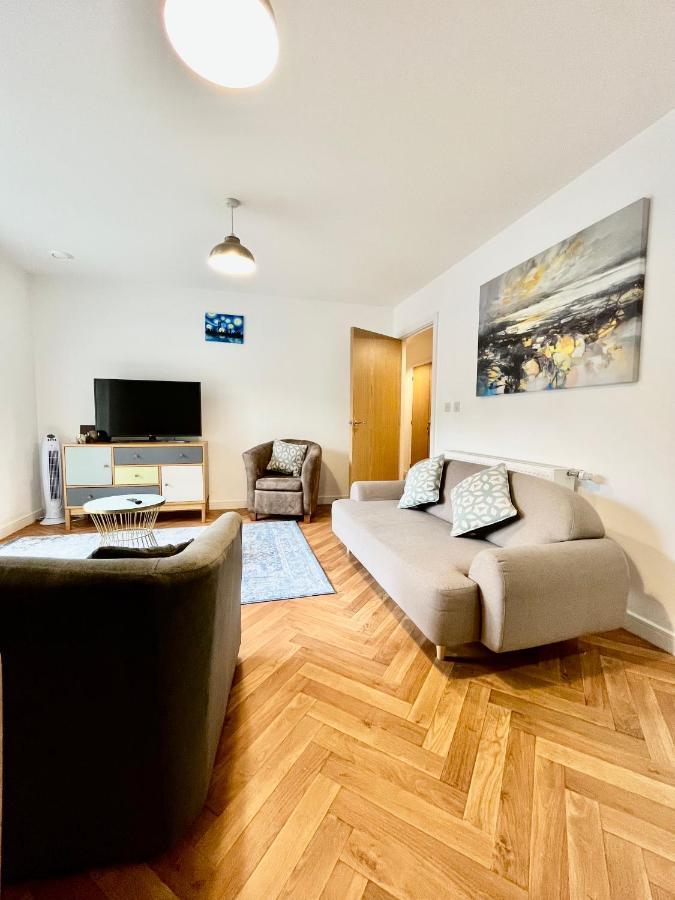 2 Double Beds Or 4 Singles, 2 Bathrooms, Free Parking, Smart Tv'S, Close To Gunwharf Quays, Beach & Historic Dockyard Портцмаус Экстерьер фото